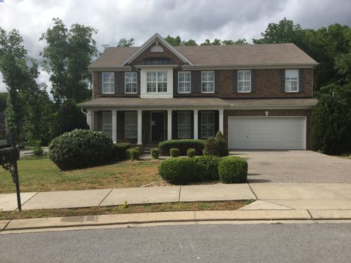 Shrub Trimming for Russell's Lawn Care Plus in Nashville, TN