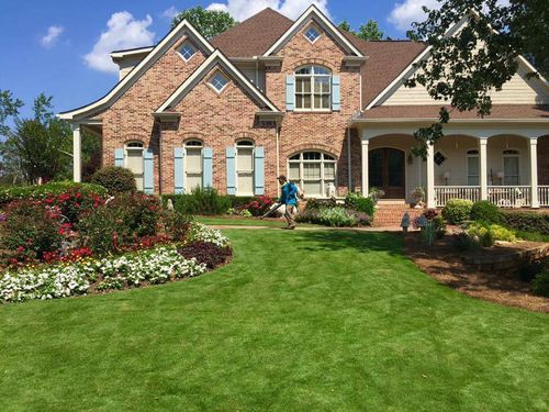 Mowing for Vivid Color Landscapes, LLC in Woodstock, GA