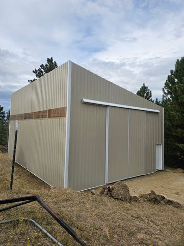 Pole Barn Construction for Blue Mountain Construction in Roundup, MT
