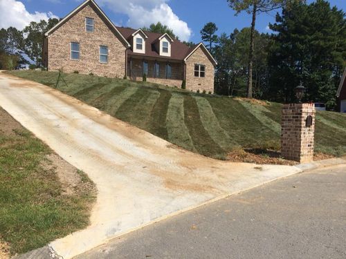Residential Mowing for Great Honest Loyal LLC in Chattanooga, TN
