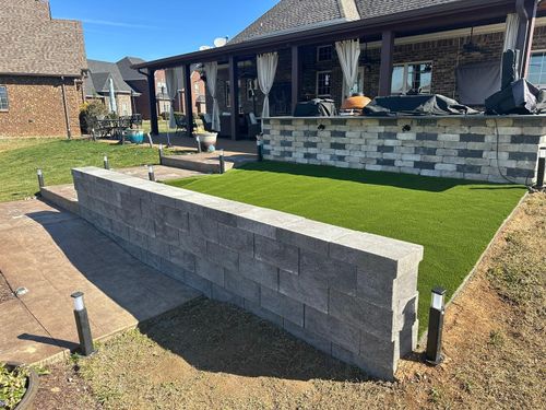 Retaining walls & pavers for The Right Price Right Choice Lawn Care Services in Murfreesboro, TN