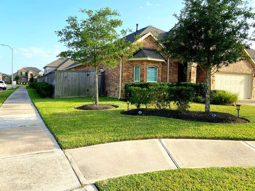 Commercial Maintenance for The Lawn Care Brother’s in Brookshire,  TX