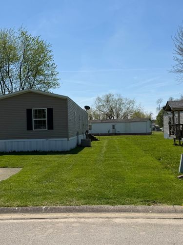 Landscaping for Gullion’s Lawn and Landscaping in DeMossville, KY