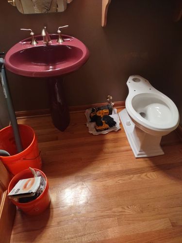Toilet Repairs and Installation for Top Notch Plumbing and Drain Cleaning in Grand Rapids, OH