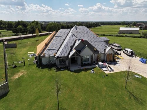  for Clutch Roofing & Construction in Mustang, OK