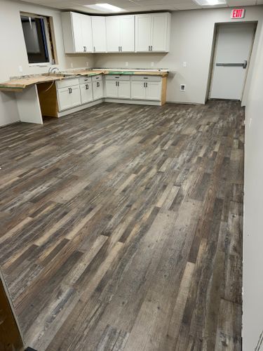  for R. Royal Floors in Royalton, MN