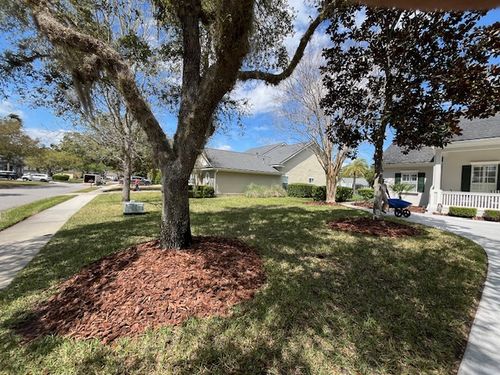 Mulch Installation for K & A Landscaping, Inc. in Jacksonville, FL
