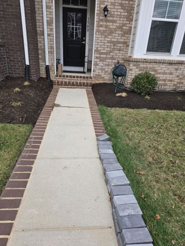 Mulch Installation for W D Giampa Lawns and Landscape Inc. in Manassas, VA