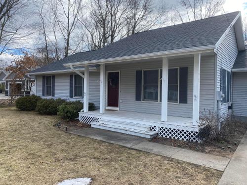 Specialty Siding for KC Custom Exteriors  in Muskegon, MI