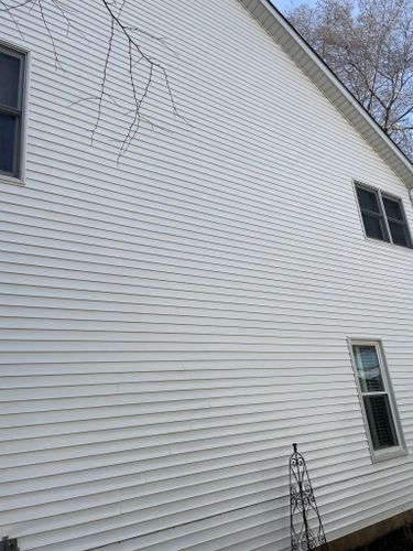 Home Softwash for J&J Power Washing and Gutter Cleaning in Sycamore, IL