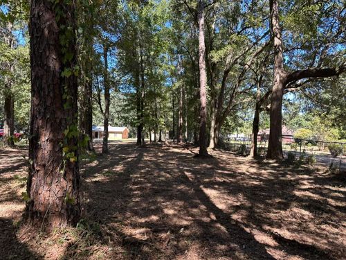  for White’s Land Maintenance in Milton,, FL