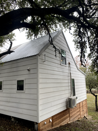 Painting and Staining for De Leon Carpentry & Renovation  in Leakey, TX