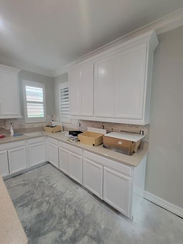 Kitchen and Cabinet Refinishing for Top Quality Painter in Clearwater, FL