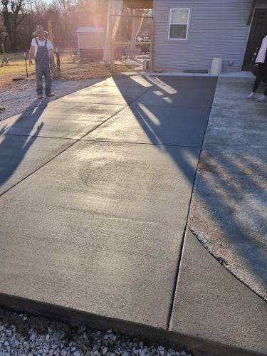  for Layne It Down Concrete Artisan in Clarksville, TN