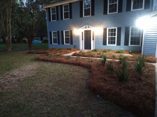 Mulch Installation for Down & Dirty Lawn Svc  in Tallahassee, FL