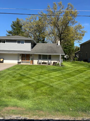 Edging and Mulch Installation for H&L Lawn Care LLC in Twin Lakes, WI