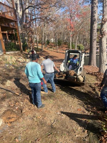 Tree Removal for Rosales Landscaping LLC in Lake Gaston, North Carolina