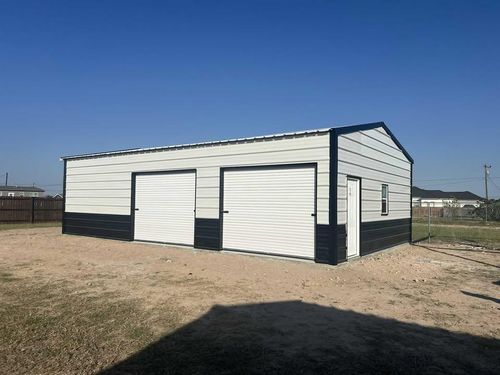 Metal Carports for Superior Painting and Metal Solutions in McAllen, TX