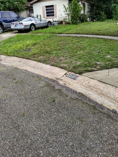 Driveway and Sidewalk Cleaning for Jonny On The Spot Pressure Washing LLC in Orlando, FL