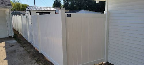 Fence Installation for Friedrich Fence in Sterling, IL