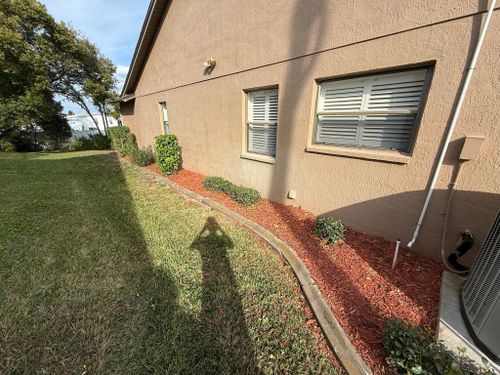 Mulch Installation for Kramer & Son’s Property Maintenance in Hudson, FL