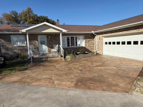 Driveways & Sidewalks for Whitfield Concrete Construction in Solsberry, IN