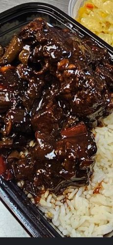 Wedding Catering for Juicy Oxtail and Family Seafood in Belle Glade, Florida