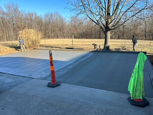 Concrete Slab Construction for MidWest Concrete in Benton, MO