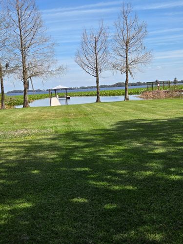 Lawn Care & Maintenance for Above the Lawn Cuts and Pressure Washing in Sebring, FL