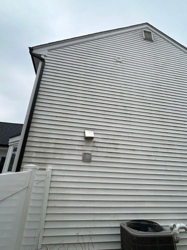 Home Softwash for J&J Power Washing and Gutter Cleaning in Sycamore, IL