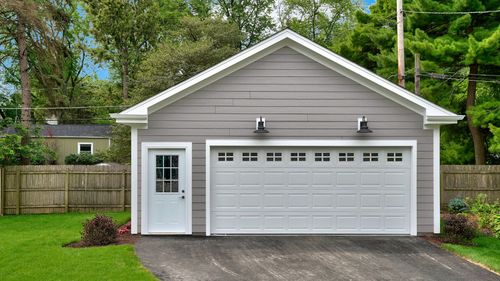 Accessory Structures (Garage, Office, Gym, She-Shed, Mancave) for Sarasota Home Additions in Sarasota, FL