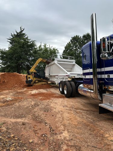 Commercial Excavation for Tyler Sand Gravel And Excavation in Ben Wheeler, TX