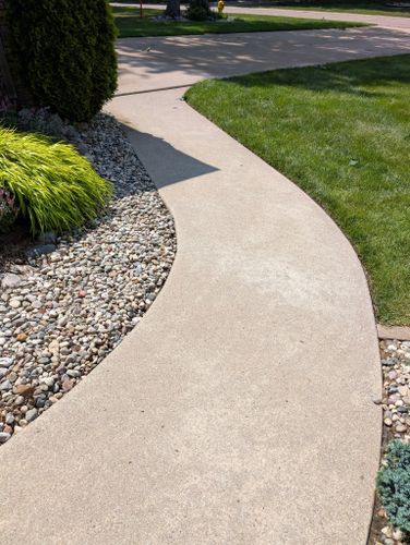 Power Washing for Kingdom Power Washing & Window Cleaning in Flushing, MI