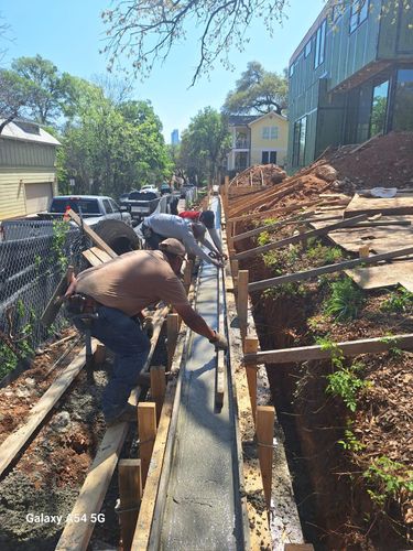 Retaining Wall Construction for Black Eagle Construction Inc in Austin, TX