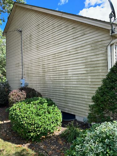 Landscaping for Sargent's Lawn and Property Maintenance LLC in Lambertville, MI