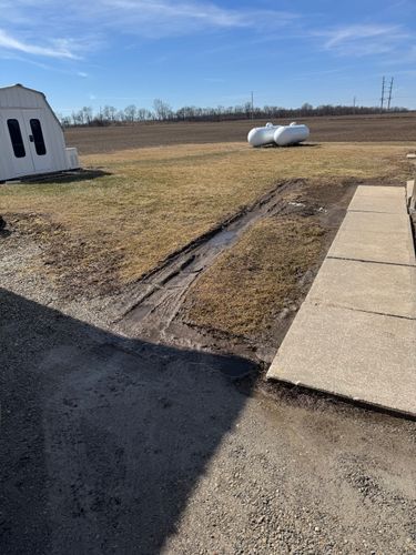 Driveways/Site Prep/Trucking for Shafer Excavating in Andrews, IN