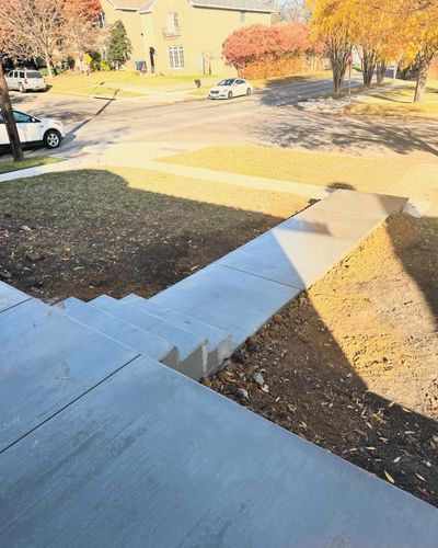 Sidewalks for G2 Custom Concrete in Dallas, TX