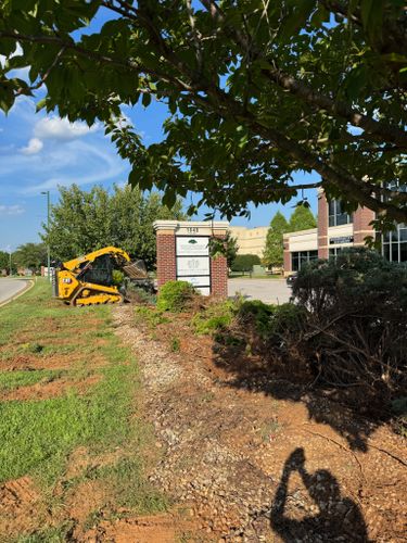 Excavation & Grading for DIRT PLUS LLC in Bowling Green, KY