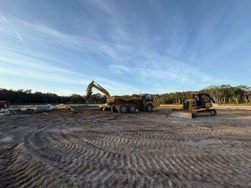 Hauling for South Lake Loader Service in Minneola, FL