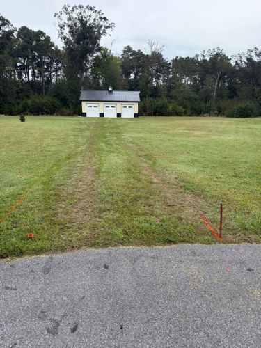 Lawn Maintenance for Patriotic Outdoor Services, LLC in Laurel, DE