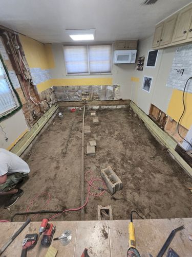 Kitchen Renovation for T & R Grantham Enterprises in Crestview, FL