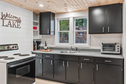 Flooring for 207 Improvement in Falmouth, ME