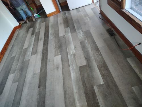  for Ideal Flooring in Glasgow, KY