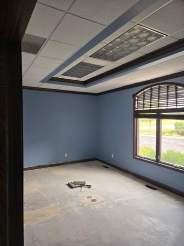  for Mike Paints in Peoria, IL