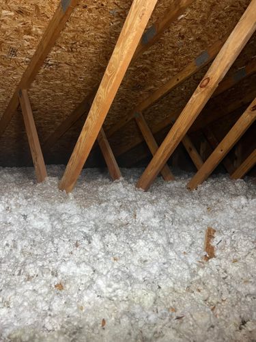 Blown Insulation for D&J Insulation in Howard Lake, MN