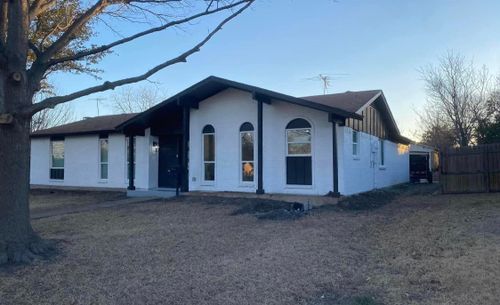 Custom Home Building for York Construction and Remodeling in Carrollton, Texas