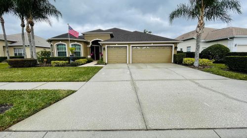 Driveway and Sidewalk Cleaning for C.E.I Pressure Washing in Marietta, Georgia