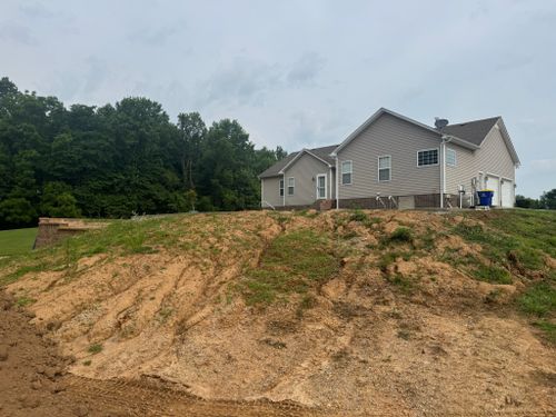 Excavation & Grading for DIRT PLUS LLC in Bowling Green, KY