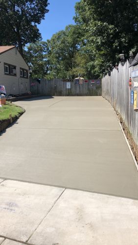 Concrete Driveway Installation for Dixie Concrete Masonry LLC in Saint Leonard, MD
