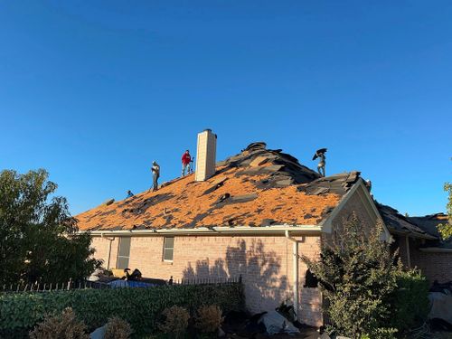 Roofing Installation for Royalty Contracting Roofing in Saginaw, TX
